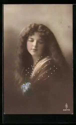Foto-AK PFB Nr. 2387 /6: Mädchen mit offenem Haar