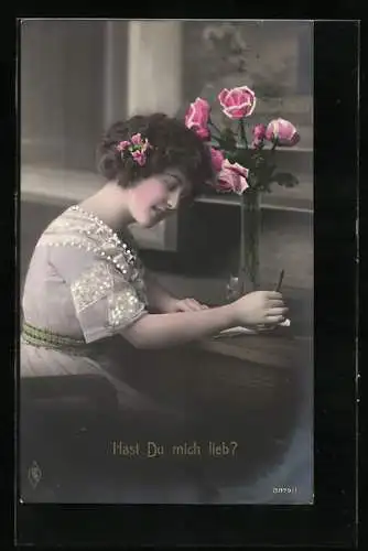 Foto-AK PFB Nr. 2879 /1: Junge Frau schreibt Liebesbrief