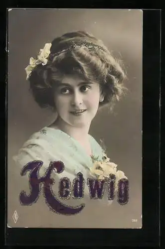 Foto-AK PFB Nr. 741: Hedwig mit Blumen im Haar
