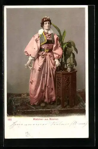 AK Junges Mädchen aus Bosnien in eleganter Tracht