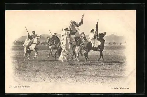 AK Arabische Männer mit Gewehren zu Pferd