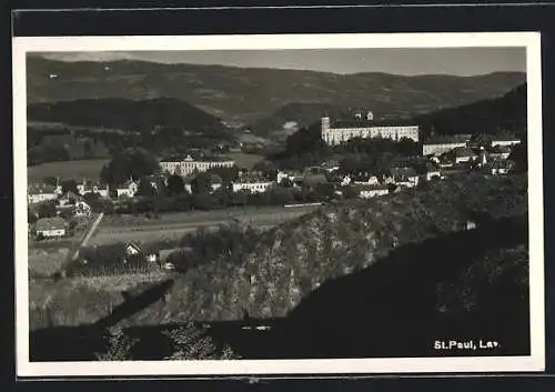 AK St. Paul /Lav., Ortsansicht im Sonnenschein