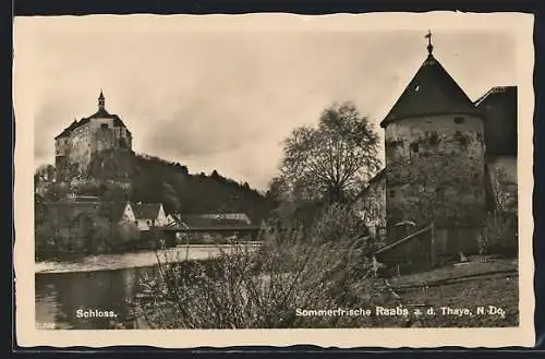 AK Raabs a. d. Thaya, Schloss mit Fluss und Brücke