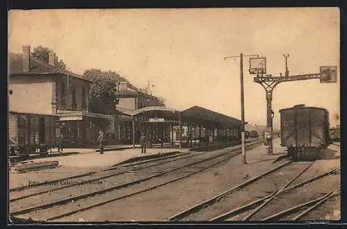 AK Arvant, La Gare, Innenansicht des Bahnhofs