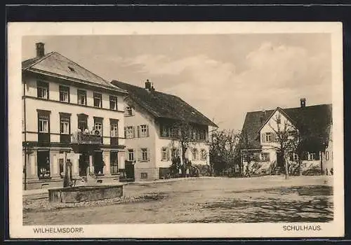 AK Wilhelmsdorf / Württ., Schulhaus