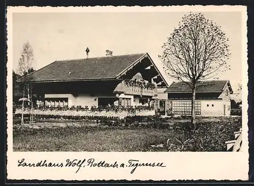 AK Rottach /Tegernsee, Hotel Landhaus Wolf mit Nebengebäude