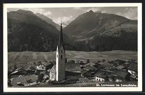 AK St. Lorenzen im Lesachtale, Ortsansicht mit Kirche