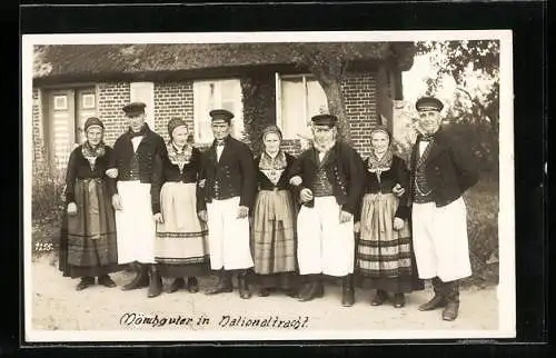 AK Mönchguter Männer und Frauen in Nationaltracht