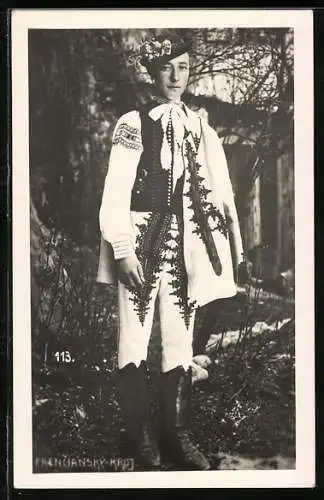 AK Trenciansky Kroj, junger Slowake in Volkstracht