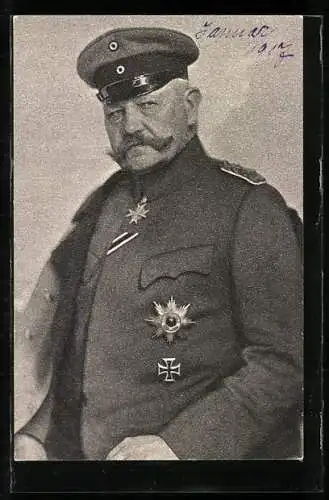 AK Paul von Hindenburg in Uniform, Eisernes Kreuz