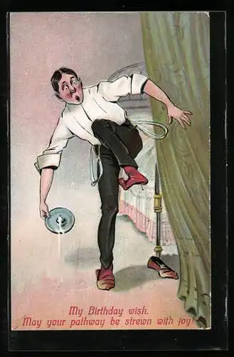 Künstler-AK Mann verliert Pantoffel und verschüttet Kerzenwachs, vom Pech verfolgt