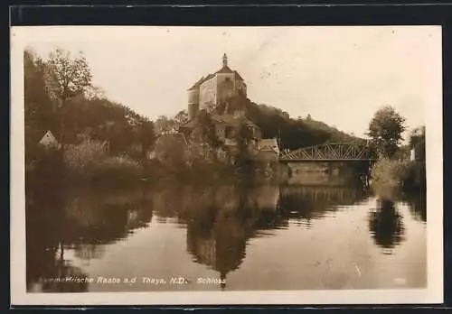 AK Raabs a. d. Thaya /N.D., Schloss über dem Wasser