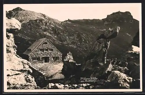 AK Bettlerjoch, Pfälzerhütte im Hochgebirge