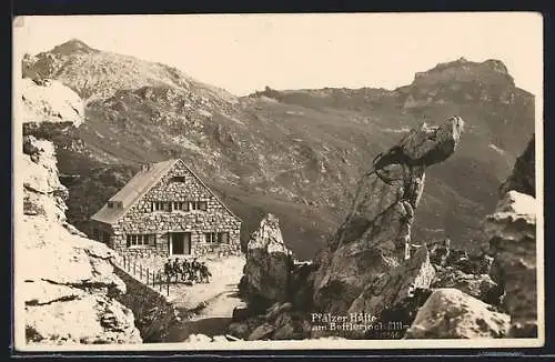 AK Pfälzer Hütte, Bettlerjoch, Wanderer