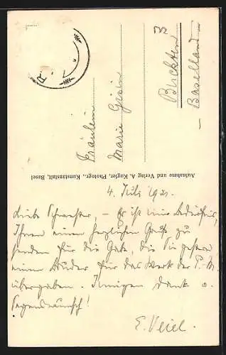 AK Riehen-Basel, Strassenpartie mit Kirche St. Chrischona