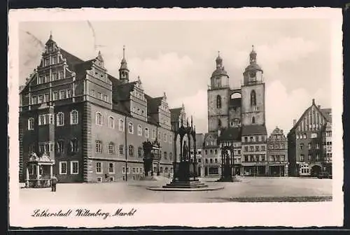 AK Wittenberg / Elbe, Markt mit Stadtkirche und Rathaus