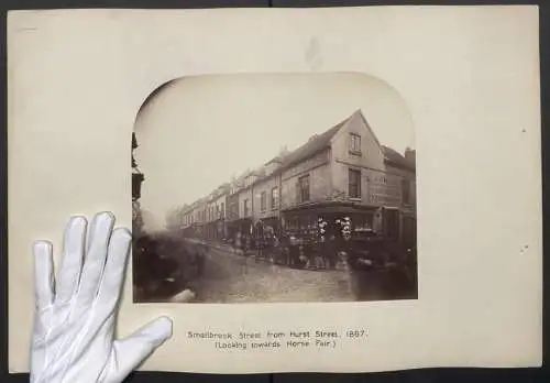 Fotografie H. J. Whitlock, Birmingham, Ansicht Birmingham, Smallbrook Street from Hurst Street, Corn Dealer J. Child