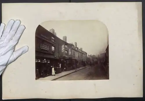 Fotografie H. J. Whitlock, Birmingham, Ansicht Birmingham, Dudley Street with T. Moore Store and J. Browns Clothing 1867
