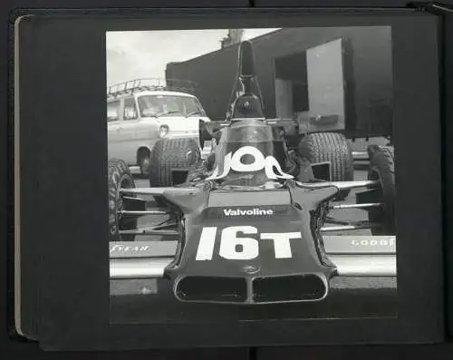 Fotoalbum mit 79 Fotografien John Player Grand Prix Silverstone 1973-1977, Ferrari, Tyrrell Ford, Brabham, BMW, Porche