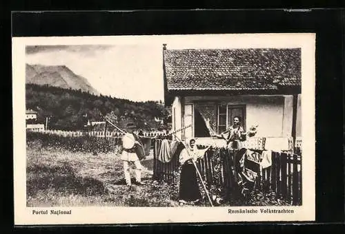 AK Bäuerinnen und Bauer in rumänischen Volkstrachten