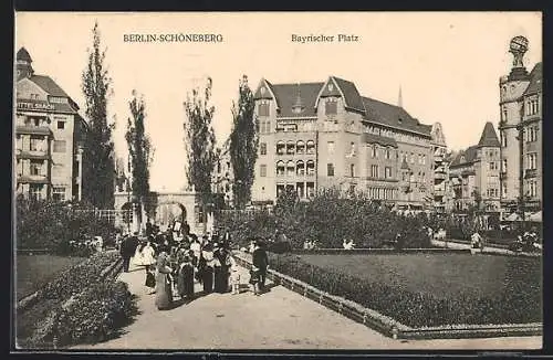 AK Berlin-Schöneberg, Bayrischer Platz mit Gebäudeansicht
