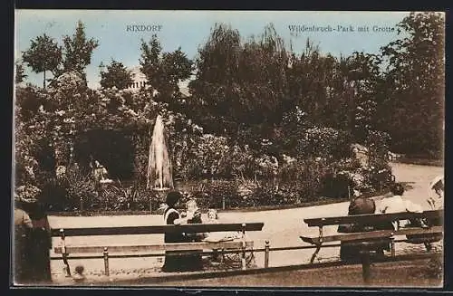 AK Rixdorf, Wildenbruch-Park, Grotte mit Besuchern