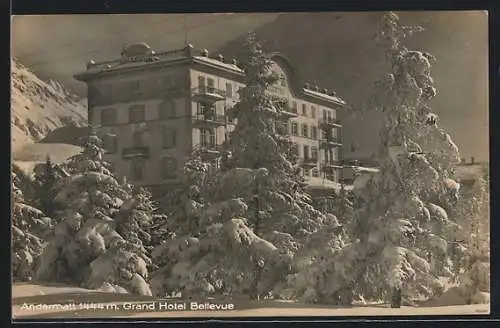 AK Andermatt, Grand Hotel Bellevue im Tiefschnee