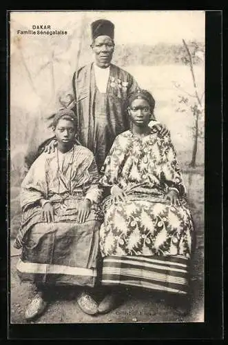 AK Dakar, Famille Sénégalaise
