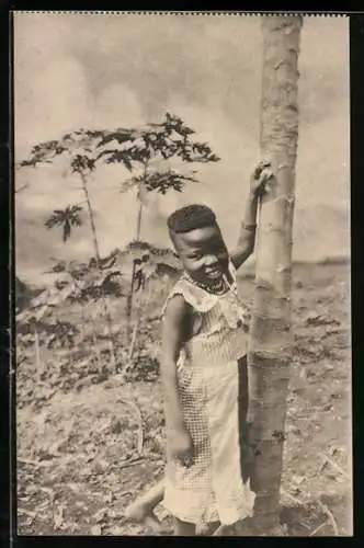 AK Kleines Mädchen in Kamerun im europäischen Kleid