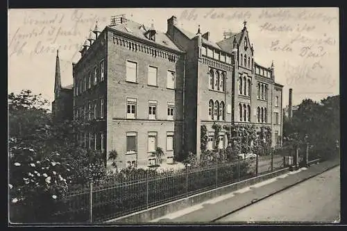 AK Köln-Deutz, Hospital mit Strassenpartie