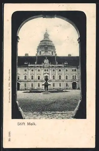 AK Melk, Innenhof des Stifts