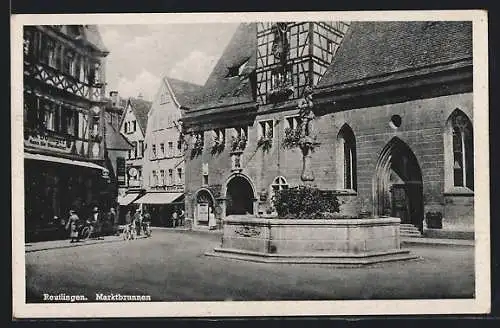 AK Reutlingen, Strassenpartie mit Geschäften und Marktbrunnen