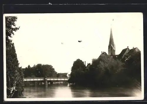 AK Rottenburg /Neckar, Uferpartie mit Brücke