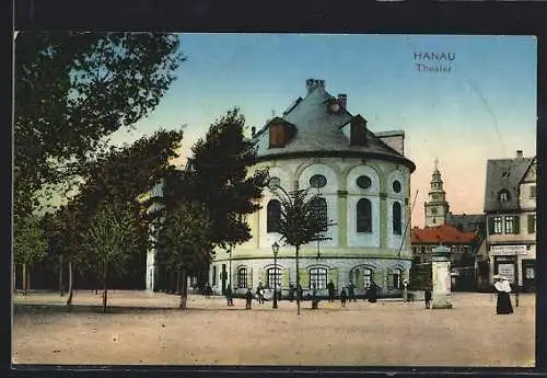 AK Hanau, Strassenpartie mit Kleidergeschäft Louis Gertenbach und Theater