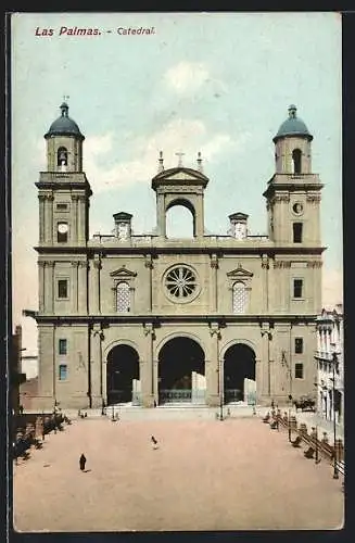 AK Las Palmas, Catedral con unas personas