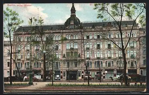 AK Berlin, Hotel Bristol, Unter der Linden, Pferdekutsche