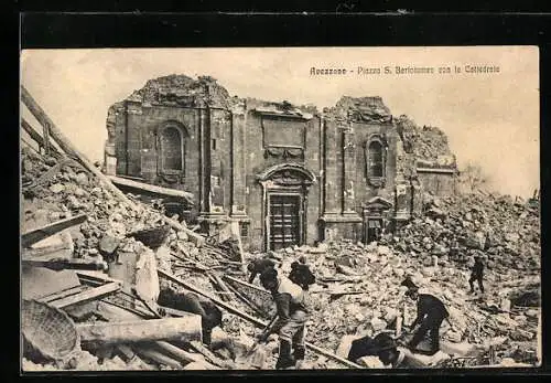 AK Avezzano, Piazza S. Bartotomeo von la Cattedrale, Erdbeben
