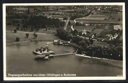 AK Unter-Uhldingen am Bodensee, Fliegeraufnahme der Ortschaft, Häuser auf dem See