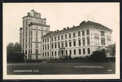 AK Kremsmünster /O.-Oe., Benediktinerstift und Obergymnasium mit Sternwarte