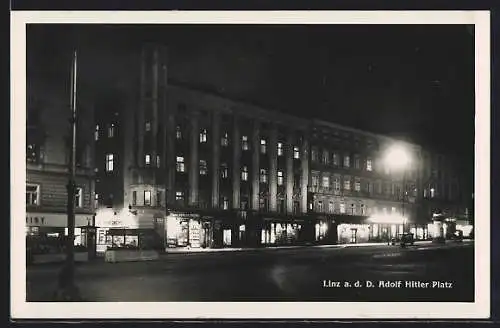 AK Linz / Donau,  Platz bei Nacht