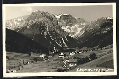 AK Obernberg am Brenner, Gasthof Spörrs mit Bergkulisse