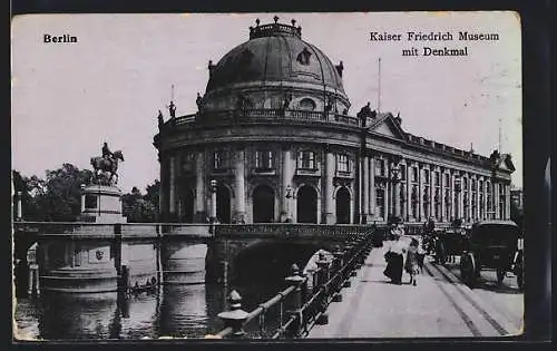 AK Berlin, Gesamtansicht Kaiser Friedrich-Museum mit Denkmal