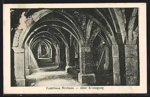 AK Hühnerfeld-Saar, Alter Kreuzgang im Forsthaus Neuhaus