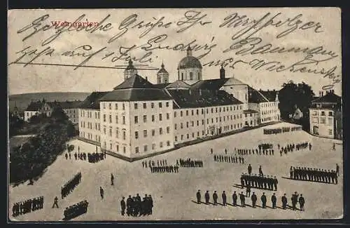 AK Weingarten / Württ., Soldaten auf dem Platz der Kaserne