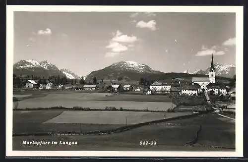 AK Mariapfarr im Lungau, Gesamtansicht gegen die Berge