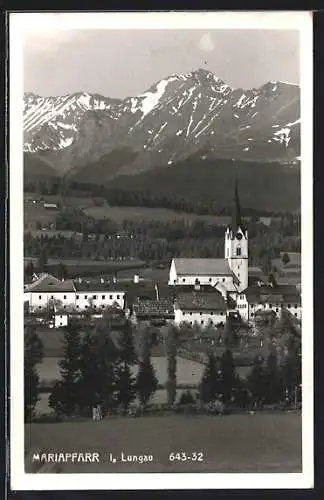 AK Mariapfarr im Lungau, Ortsansicht mit der Kirche gegen die Alpen
