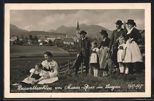 AK Maria-Pfarr im Lungau, Einwohner in Heimattrachten