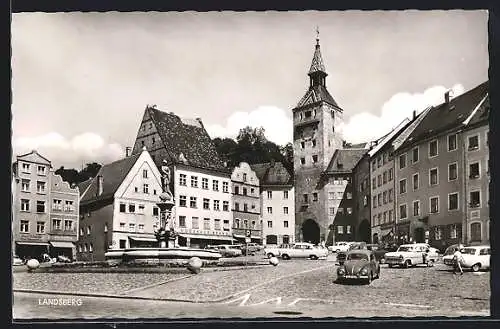 AK Landsberg a. Lech, Marktplatz mit Turm
