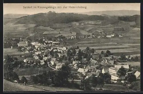 AK Seidorf /Riesengebirge, Gesamtansicht mit Heinrichsburg