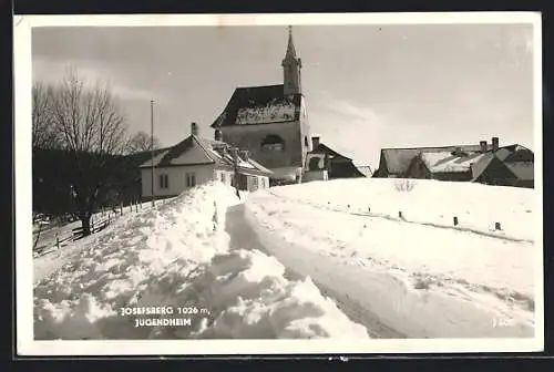AK Josefsberg, Jugendheim und Kirche